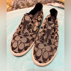 Coach Katie Canvas Black and Grey Signature Print Slip-On Shoes